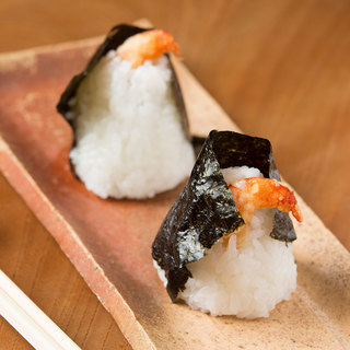 素材の真価を引き出した素朴な料理。肩肘張らずに愉しめる割烹