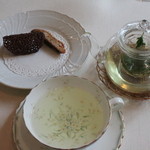 ヴィラ・アイーダ - フレッシュハーブティ