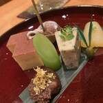 日本料理 たかむら - 玉子焼き バイ貝旨煮 浅利と春菊胡麻寄せ 数の子
      茶ぶりナマコ 突羽根 チシャトウ