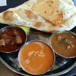 INDIAN RESTAURANT Mumbai - トリプルカレーセット　１３００円