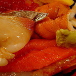 かねとも寿し - 生ちらし（1500円）