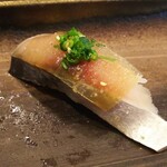 玄海鮨 - サバ（150円）１貫目