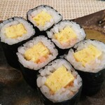 玄海鮨 - 玉子焼きの細巻き（200円）美味い