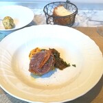 La Brianza - コテキーノとリボリータ。チーズ香ばしファリナータ添えて下さって。トッピングされたゴボウの素揚げ、香ばしさとカリカリ食感がさらにいい感じ。おいしいな～