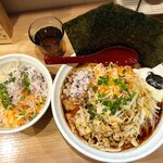 麺小屋 てち - みそら〜めん(並)腹いっぱい 820円 ＋もりだくさん・よくばりトッピング 380円 全景