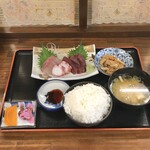 Uogashi Dainingu Ichimi - マグロとカンパチとタコ定食750円