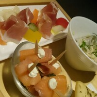 The Living Room with SKY BAR - 