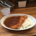 カレー厨房 - 黒豚ロースカツカレー  880円