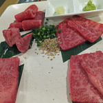 焼肉問屋　くに家 - 山形牛5点盛り