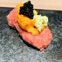 鮨 いつみ - ご挨拶トロ雲丹キャビアのせ