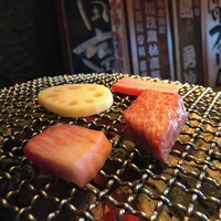 飛騨牛一頭家 馬喰一代 銀座 - 脂がジュワー