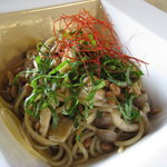 隠れ家262 - 納豆ときのこのパスタ