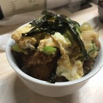 がばちょ - カツ丼・味噌汁の代わりに粕汁（530円）