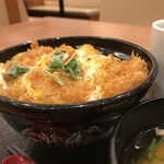 ごはん処 かつ庵 - ロースカツ丼(80g)