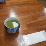 Shidano Sato - 提供されるお茶とおしぼり(H30.12.22撮影)