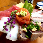 深川つり舟 - 海鮮丼 ¥2,100 (税込)