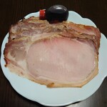 肉の小川屋 - 焼豚『美味しいそ～❤』（美味しい）