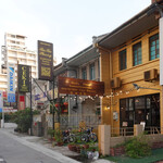 風味 小食館 - 左隣：ずっとショップハウス