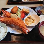 キッチンおおさか - 特製エビフライ定食 1750円