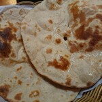 ハビビ ハラル レストラン - ・Paya の Roti 薄くパリッと香ばしい