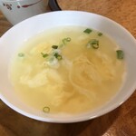 吉祥 - 石焼ビビンバ（1200円）のスープ