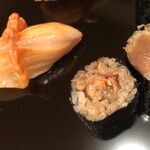 龍文支店 - 赤貝とヒモキュウの巻物