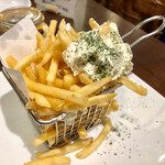 SEAFOOD STAND PACIOREK HANATARE 横浜東口店 - 