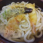 吉本製麺 嵐 - 天ぷらうどん（温、麺半玉増量）