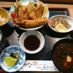 Niyu Ebi Ichi - ミックスフライ定食