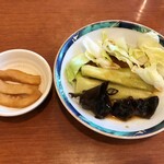 中国料理 龍薫 - サラダ、香物