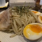 Vorasu Hayakawa - 麺