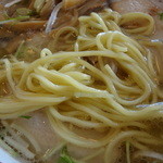 塩チャーシュー麺（麺アップ）
