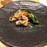 一碗水 - 豉汁炒斑球(クエとかいらん菜、レンコン、セロリ、万願寺の豆豉炒め)全貌