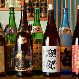 プレミア日本酒も含む多彩なお酒は、飲み放題でもご用意◎