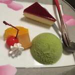 とんかつ懐石よしかわ - デザートもたっぷりで満足♡