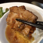 Kitchen VAN - 豚バラ肉のビール煮込み