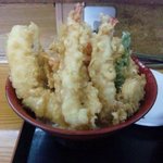 たぬき - 上天丼、850円。