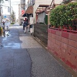 麺家 彩華 - あ、やってる。