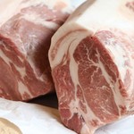 Ma Cuisine - 甘み豊かな脂身ときめ細かい肉質の、徳島県納田牧場金時の金時豚をお楽しみください。