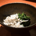 めしの助 - しらすと法蓮草