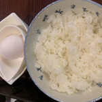 Hakata Ramen Yamazakura - 卵かけご飯。てか、卵かけてから写メれば良かったと今更後悔…またくまさんにいじられます（笑）