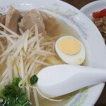 ラーメン餃子 とん吉 - 