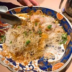 中国料理 旬輝 - ①鮮魚のお刺身香港スタイル1800円