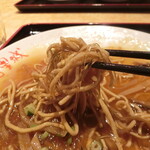 阿里城 - 焼きそば持ち上げ