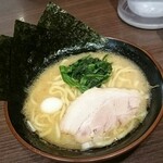 百家 - とんこつ醤油ラーメン