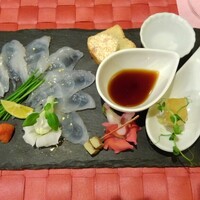キュイジーヌ 福の舞 北新地店 - ふぐ上身刺てっさ
                    河豚身のジェラティーナ・フォアグラスモーク