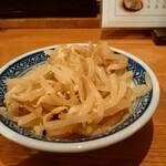 Atsuatsu Niku Jiru Kyouza Aji Kura - お店からのサービス