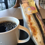 スターバックスコーヒー - エッグ＆ハムチーズサンドイッチ