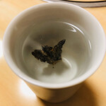やぶさん - ヒレが立っているヒレ酒