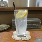 桶家乃隠居 - 京橋産のレモンの酎ハイ